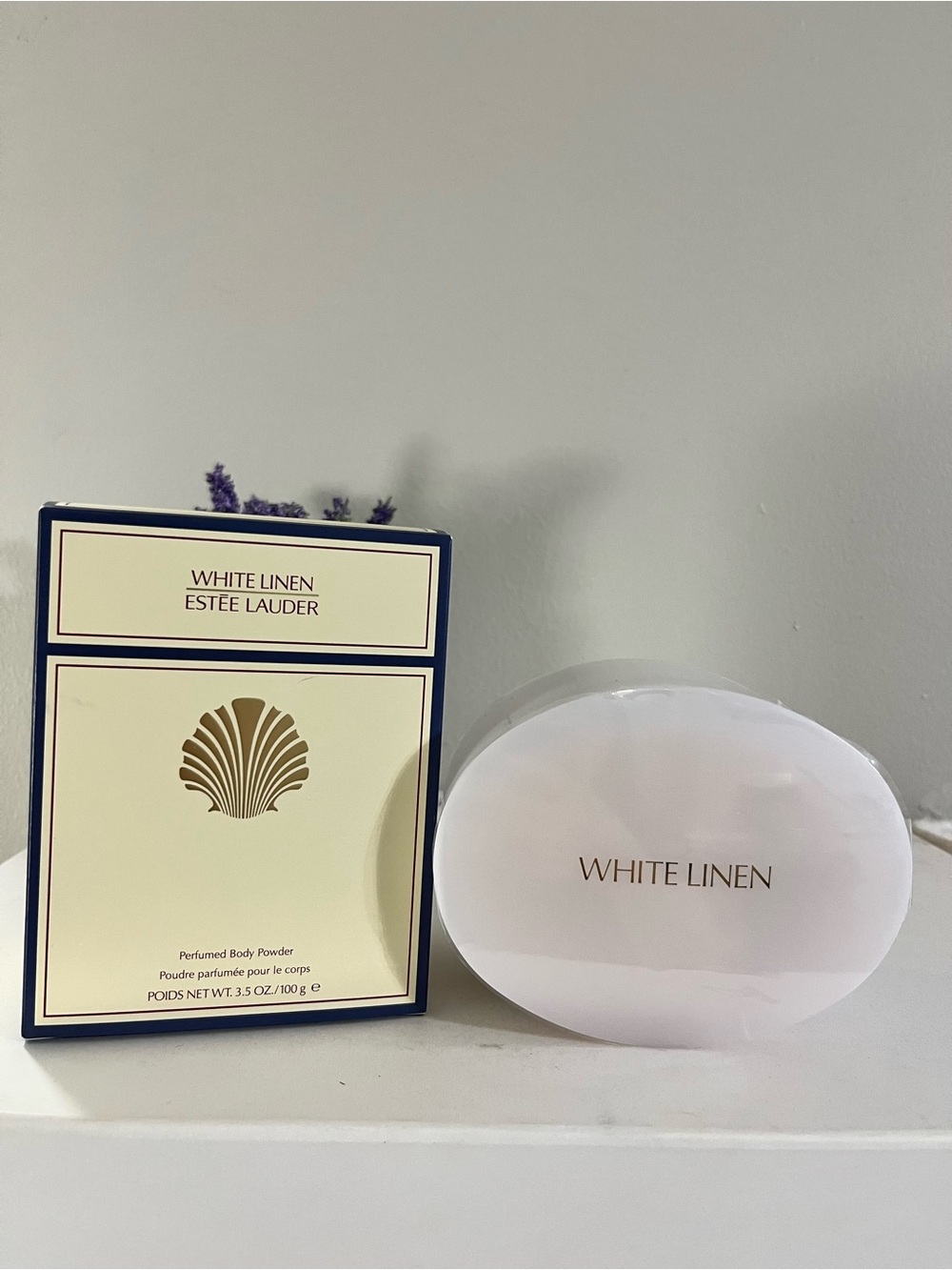Estée Lauder WHITE LINEN Perfumed Body Powder, Full Size, 3.5 OZ / 100 g New